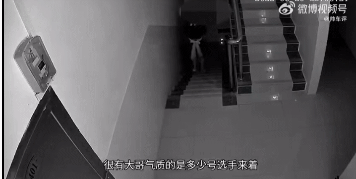 点击查看原图 005SyZH5ly1h3h2xci81扣g30jy0a1x6p.gif